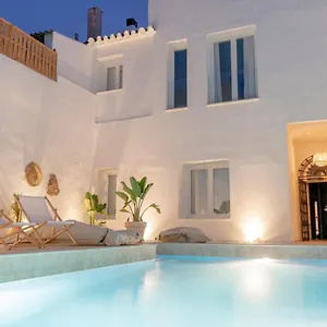 https://suites-alfonso-x.hotelsincadiz.net